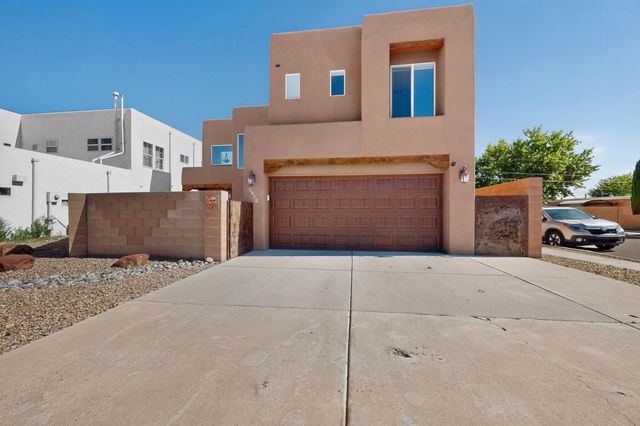2104 San Venito Road NW, Albuquerque, NM 87104