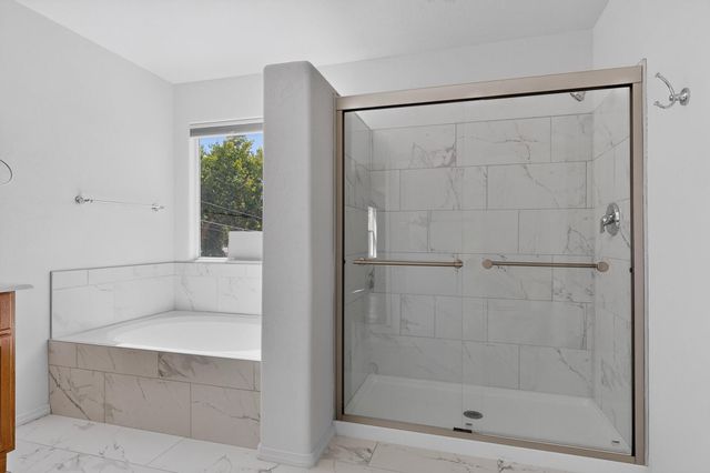2104 San Venito Road NW, Albuquerque, NM 87104
