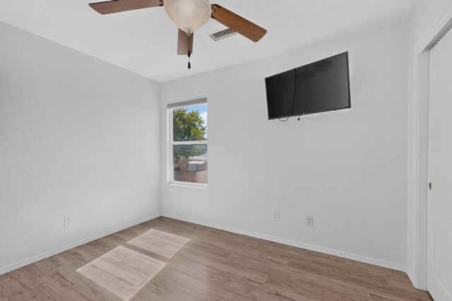 2104 San Venito Road NW, Albuquerque, NM 87104