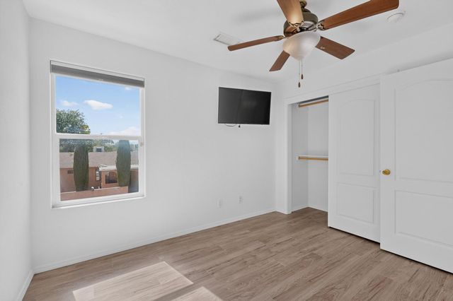 2104 San Venito Road NW, Albuquerque, NM 87104