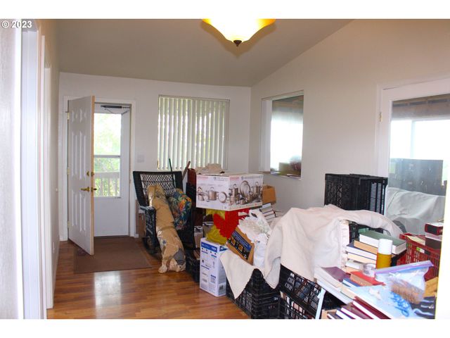 15282 HIGHWAY 101, Brookings, OR 97415
