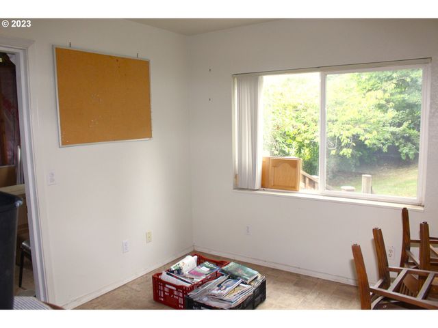 15282 HIGHWAY 101, Brookings, OR 97415