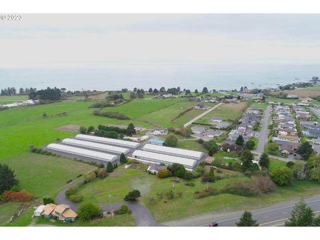 15282 HIGHWAY 101, Brookings, OR 97415