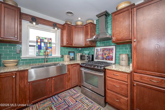 171 Miramar Avenue, Biloxi, MS 39530