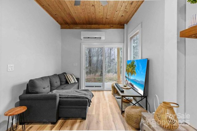 124 Glad Tidings Lane, Sylva, NC 28779