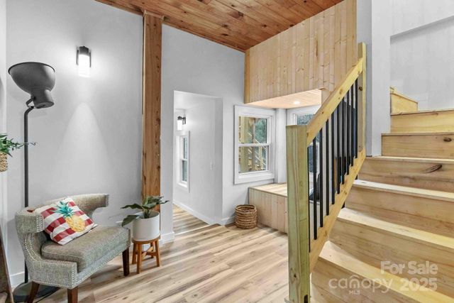 124 Glad Tidings Lane, Sylva, NC 28779