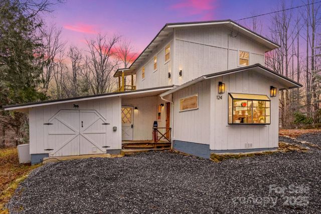 124 Glad Tidings Lane, Sylva, NC 28779