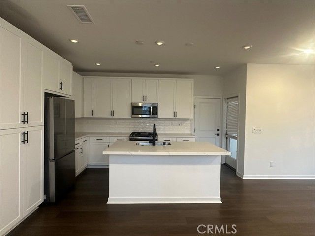 4088 Shada ln, Corona, CA 92883