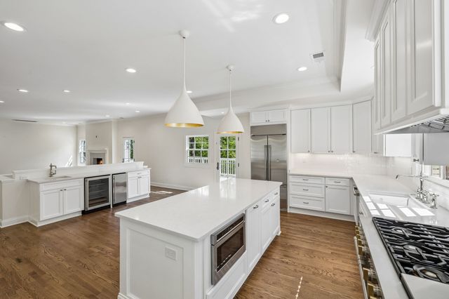 5622 Hillview Dr, Brentwood, TN 37027