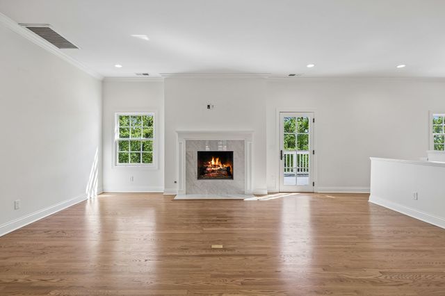 5622 Hillview Dr, Brentwood, TN 37027