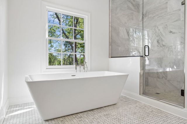 5622 Hillview Dr, Brentwood, TN 37027