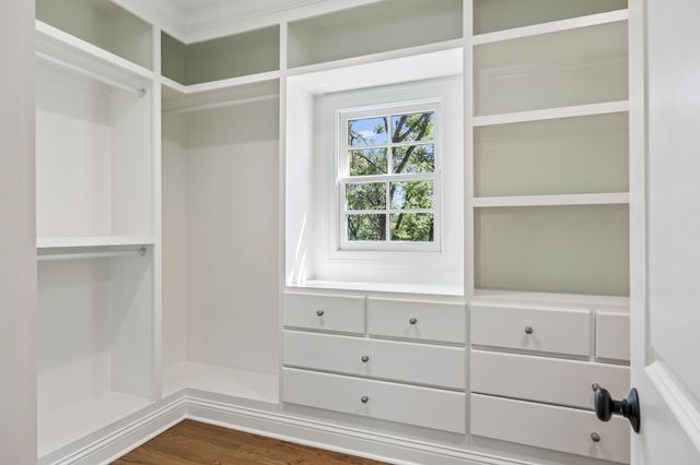 5622 Hillview Dr, Brentwood, TN 37027