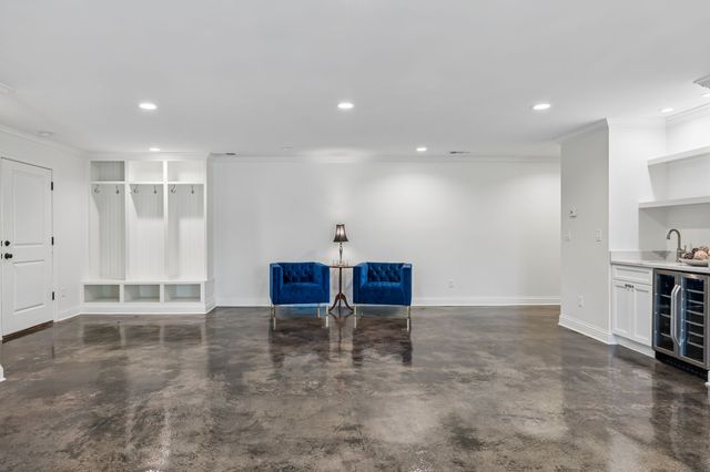 5622 Hillview Dr, Brentwood, TN 37027