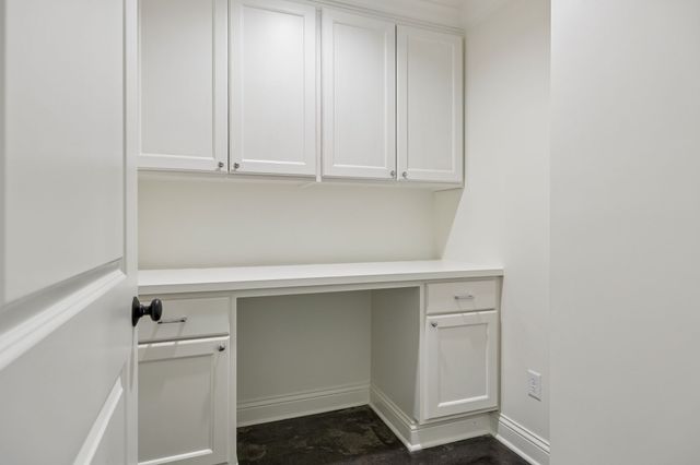 5622 Hillview Dr, Brentwood, TN 37027