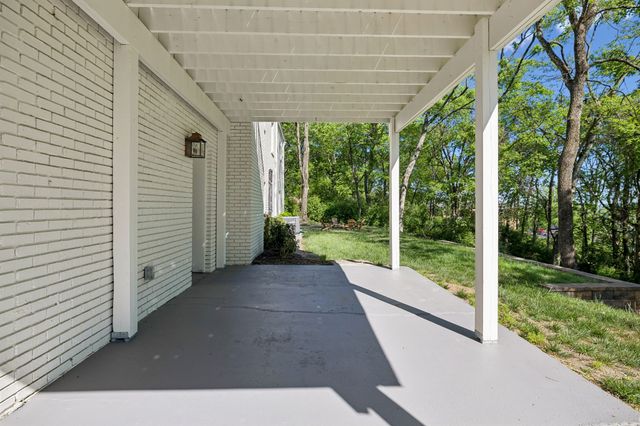 5622 Hillview Dr, Brentwood, TN 37027