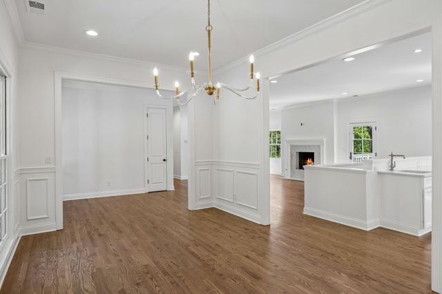 5622 Hillview Dr, Brentwood, TN 37027