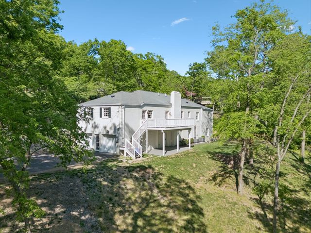 5622 Hillview Dr, Brentwood, TN 37027