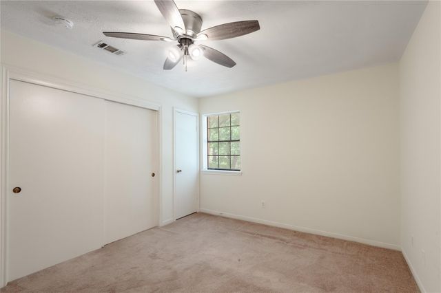 2401 Sycamore Avenue E7, Huntsville, TX 77340