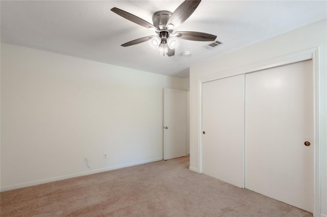 2401 Sycamore Avenue E7, Huntsville, TX 77340