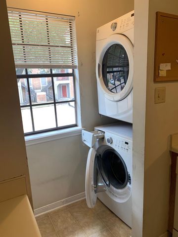 2401 Sycamore Avenue E7, Huntsville, TX 77340