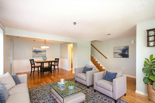 59 Rosewood Dr 59, Stoughton, MA 02072