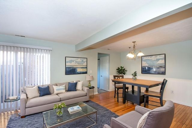 59 Rosewood Dr 59, Stoughton, MA 02072