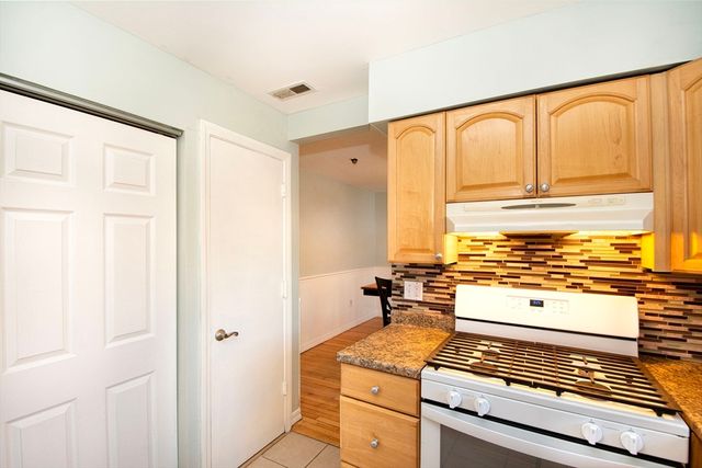 59 Rosewood Dr 59, Stoughton, MA 02072