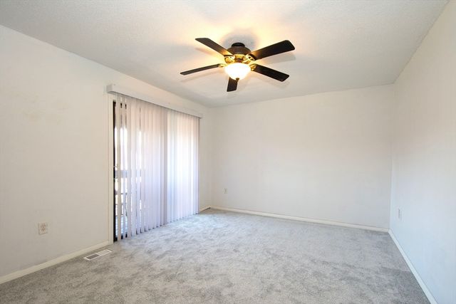 59 Rosewood Dr 59, Stoughton, MA 02072