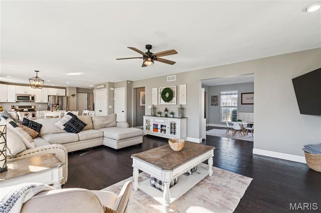 4206 Silchar Club Court, O'fallon, IL 62269