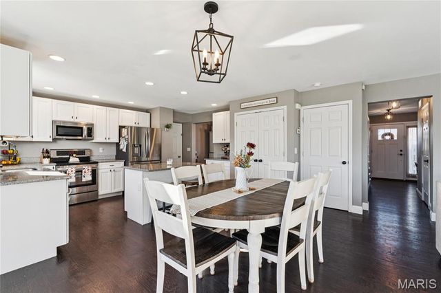 4206 Silchar Club Court, O'fallon, IL 62269