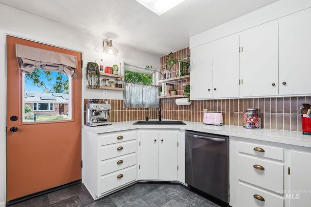 1851 S Rand Street, Boise, ID 83709