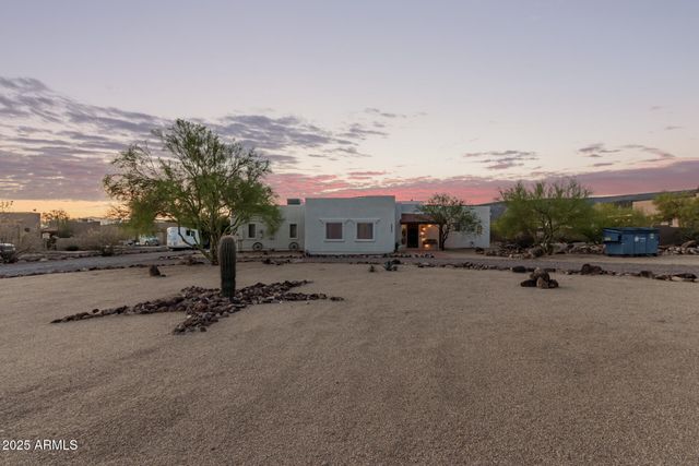 44015 N 20TH Street, New River, AZ 85087