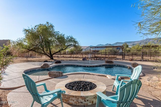 44015 N 20TH Street, New River, AZ 85087