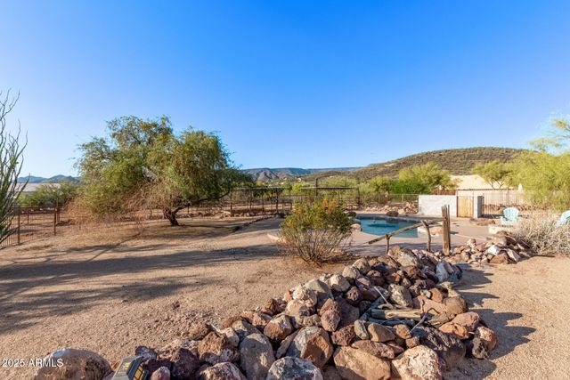 44015 N 20TH Street, New River, AZ 85087