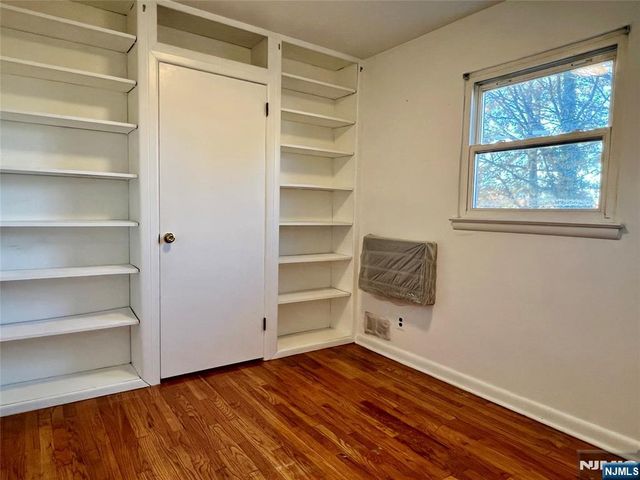 80 Franklin Avenue, Fairview, NJ 07022