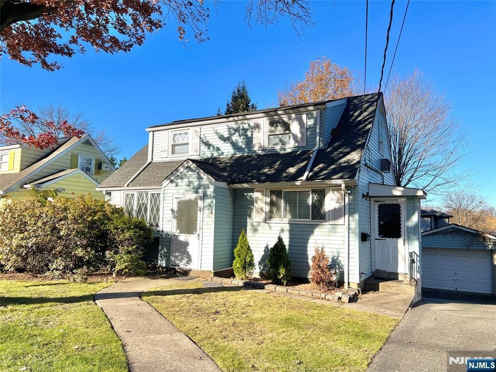 80 Franklin Avenue, Fairview, NJ 07022