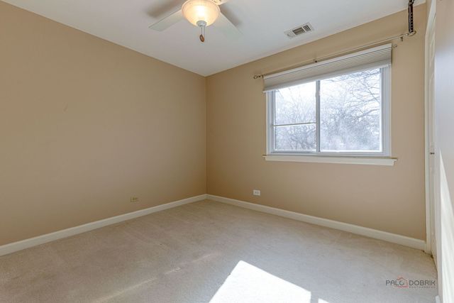 203 Blossom Court 203, Buffalo Grove, IL 60089