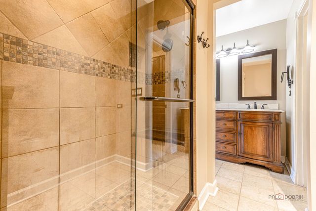 203 Blossom Court 203, Buffalo Grove, IL 60089