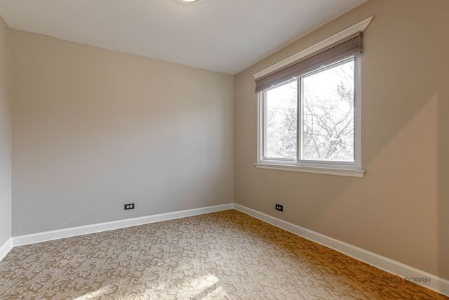 203 Blossom Court 203, Buffalo Grove, IL 60089