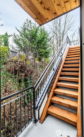 4009 21st Avenue SW, Seattle, WA 98106