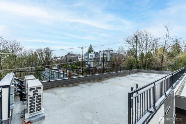 4009 21st Avenue SW, Seattle, WA 98106