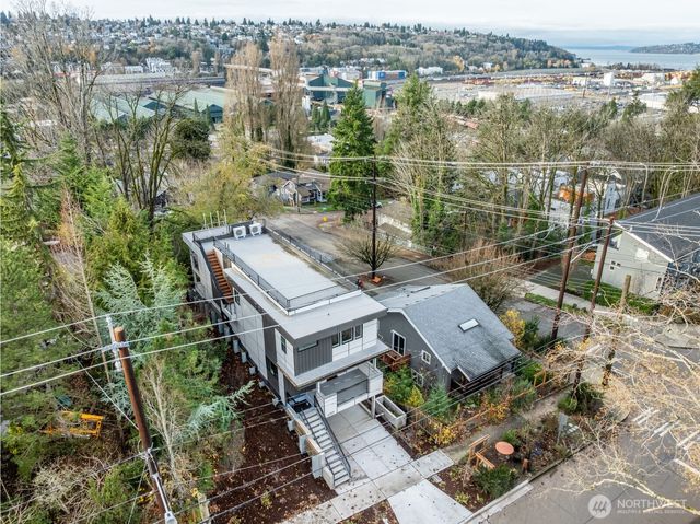4009 21st Avenue SW, Seattle, WA 98106