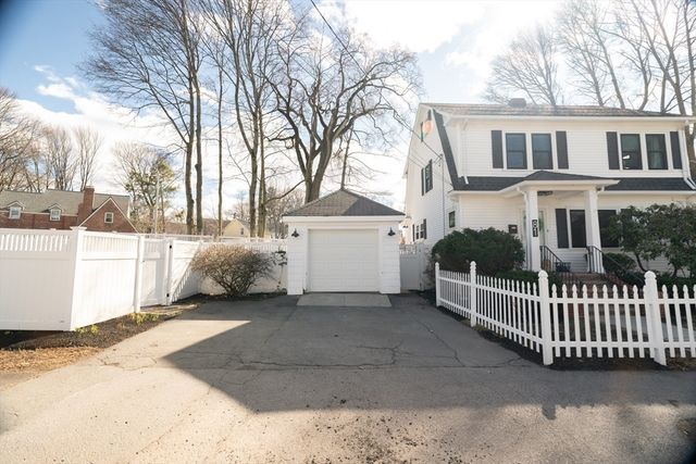 81 Linden Rd, Melrose, MA 02176