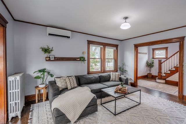 81 Linden Rd, Melrose, MA 02176