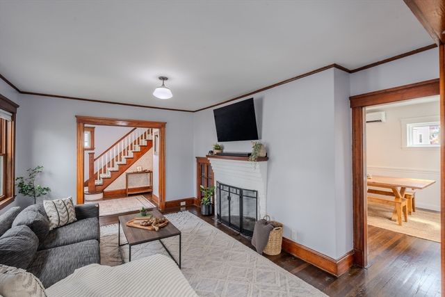 81 Linden Rd, Melrose, MA 02176