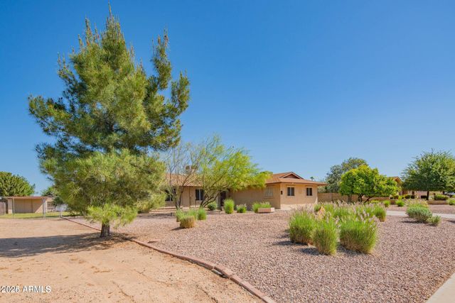 5210 W Monte Cristo Avenue, Glendale, AZ 85306