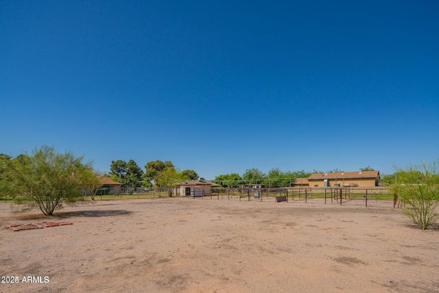 5210 W Monte Cristo Avenue, Glendale, AZ 85306