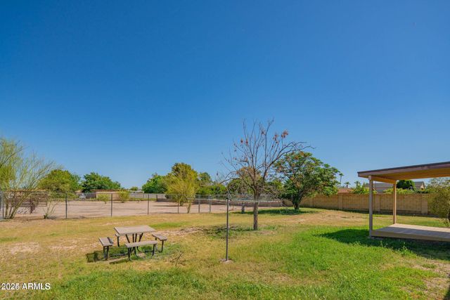 5210 W Monte Cristo Avenue, Glendale, AZ 85306
