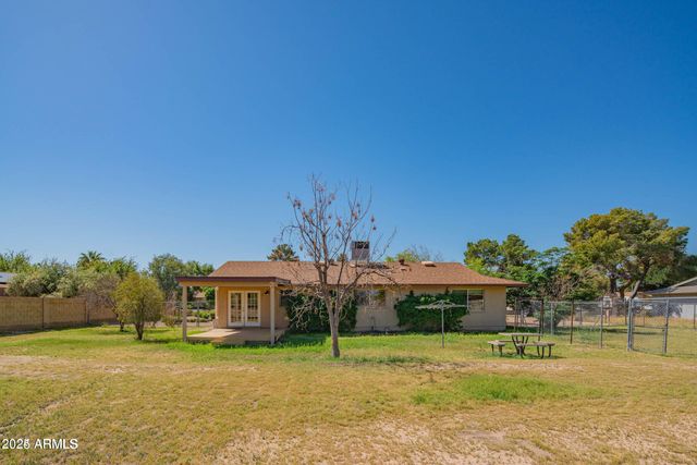 5210 W Monte Cristo Avenue, Glendale, AZ 85306