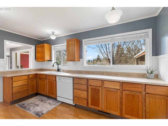 1444 N MAIN Ave, White Salmon, WA 98672